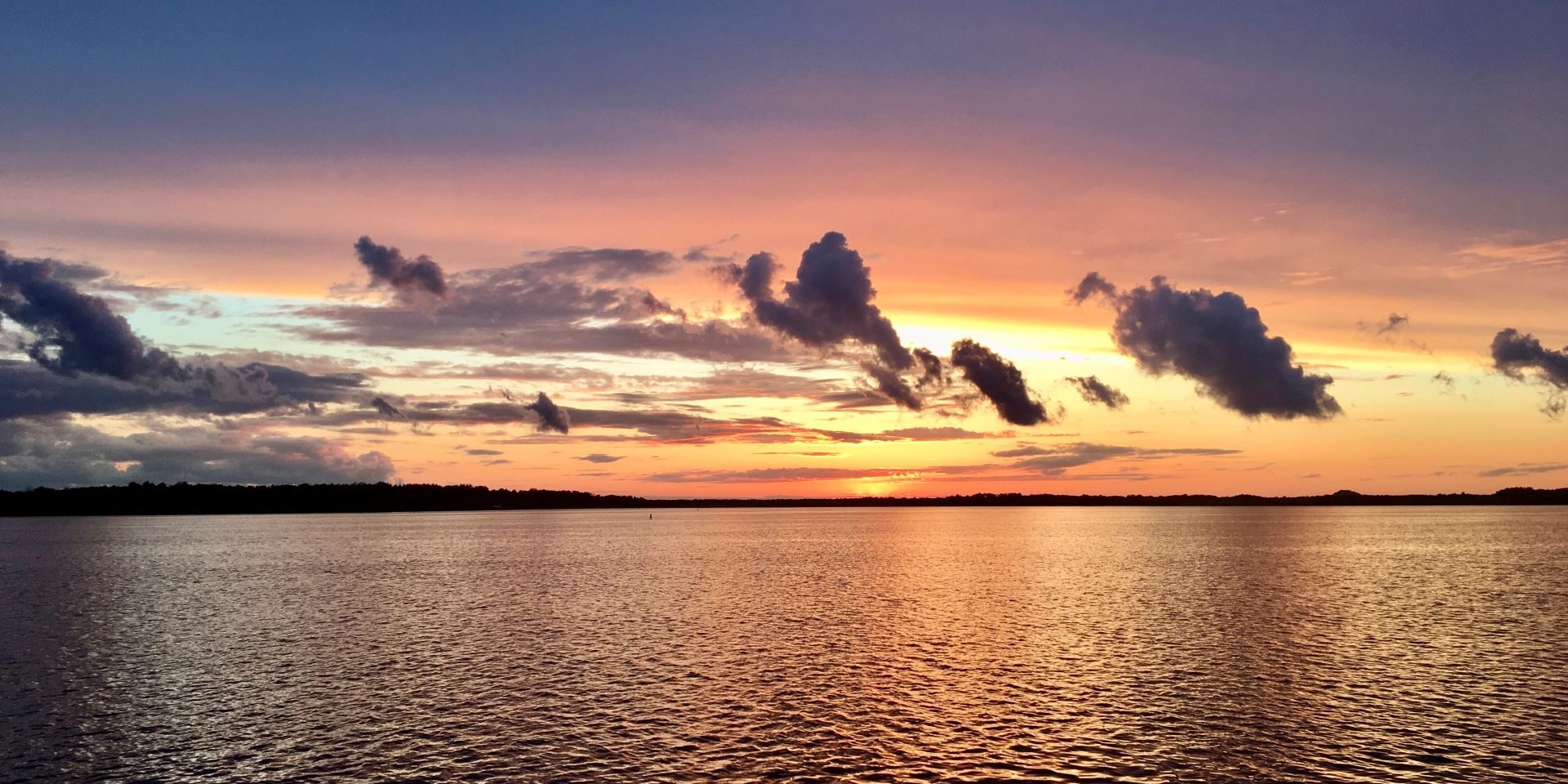 Sunset at Castle Rock lake